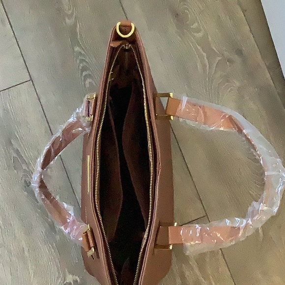 Leather Bag - Picture 7 of 10